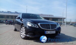 Оренда легкових авто Mercedes з водієм